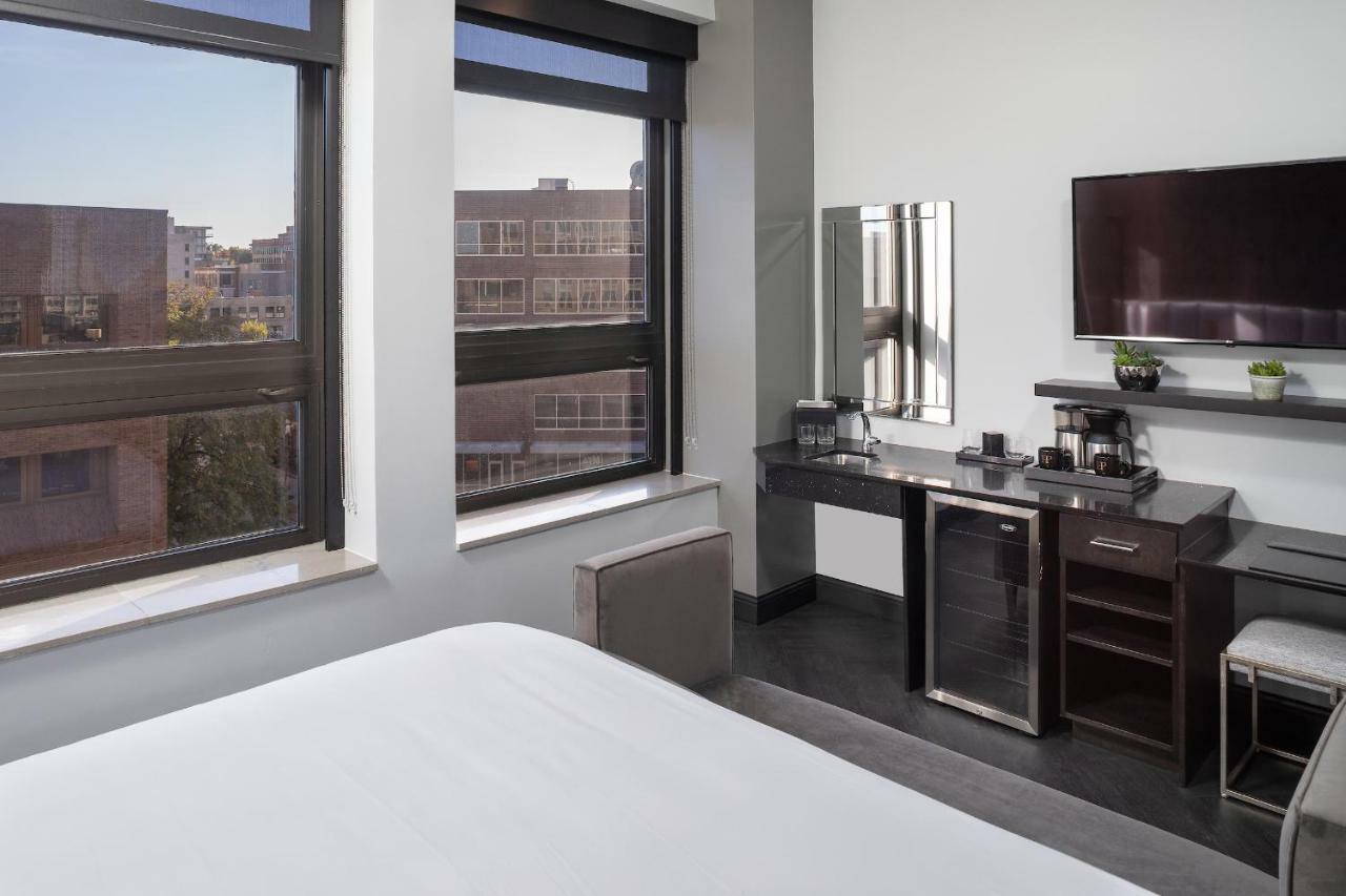Hotel On Phillips 2*
